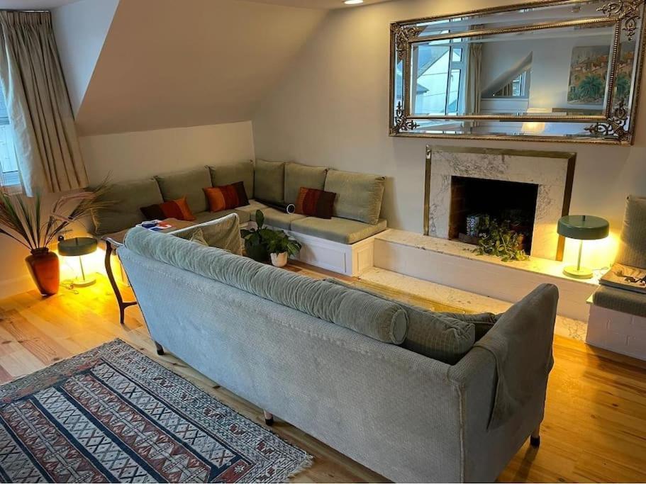 Paris Rooftop Studio At The Residence, Bantry Exteriör bild